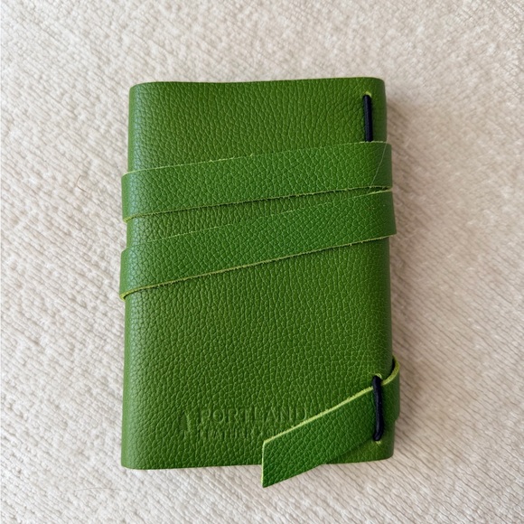 Portland Leather Vibrant Green Journal - Picture 2 of 8